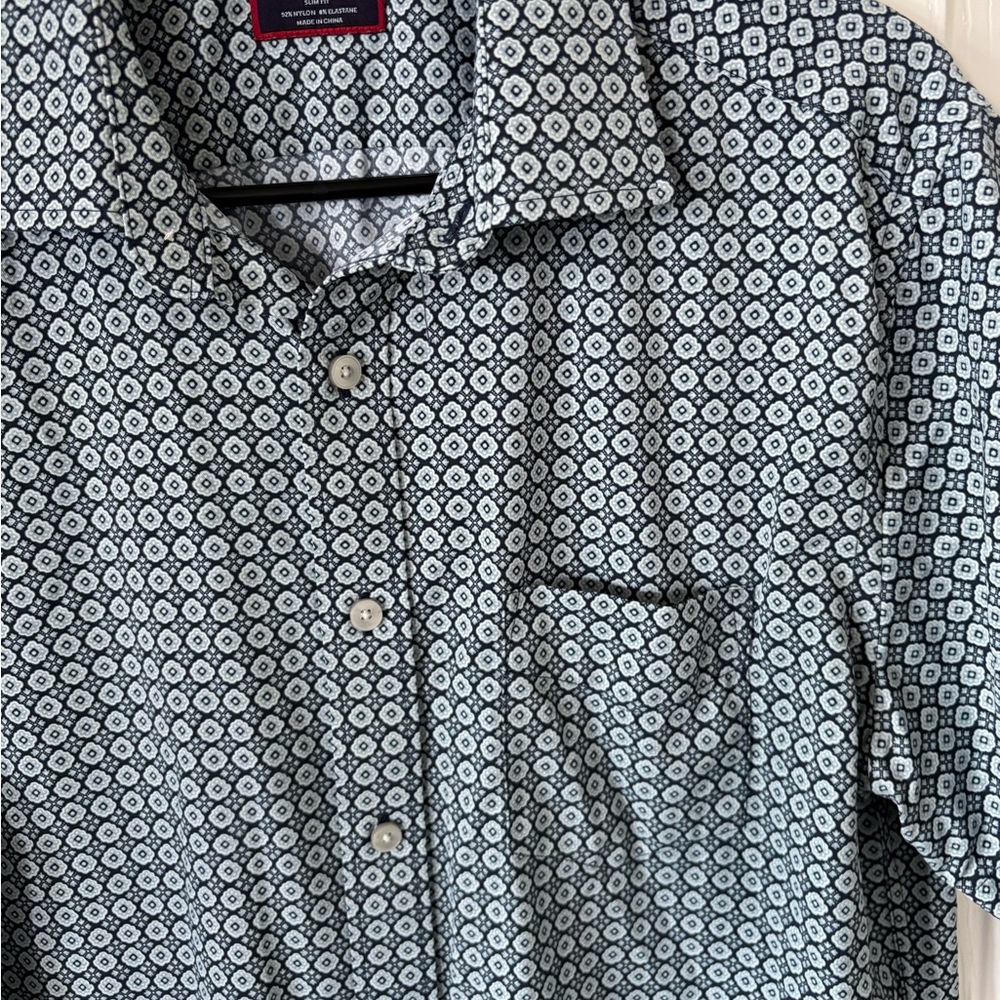 UNTUCKit Blue Patterned Casual Button Down Shirt - Picture 3 of 4